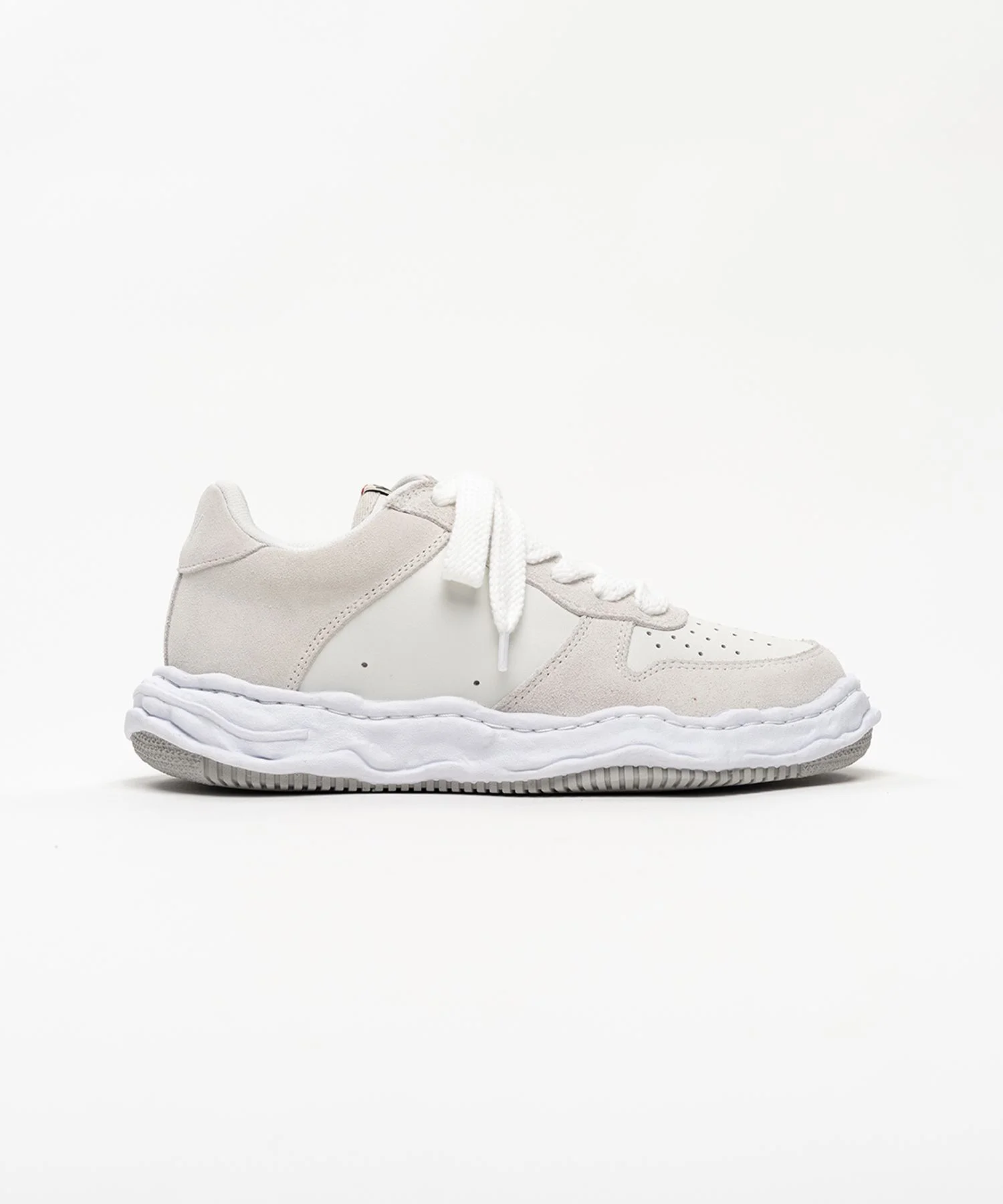 "WAYNE" OG Sole Suede Low-top Sneakers - 1