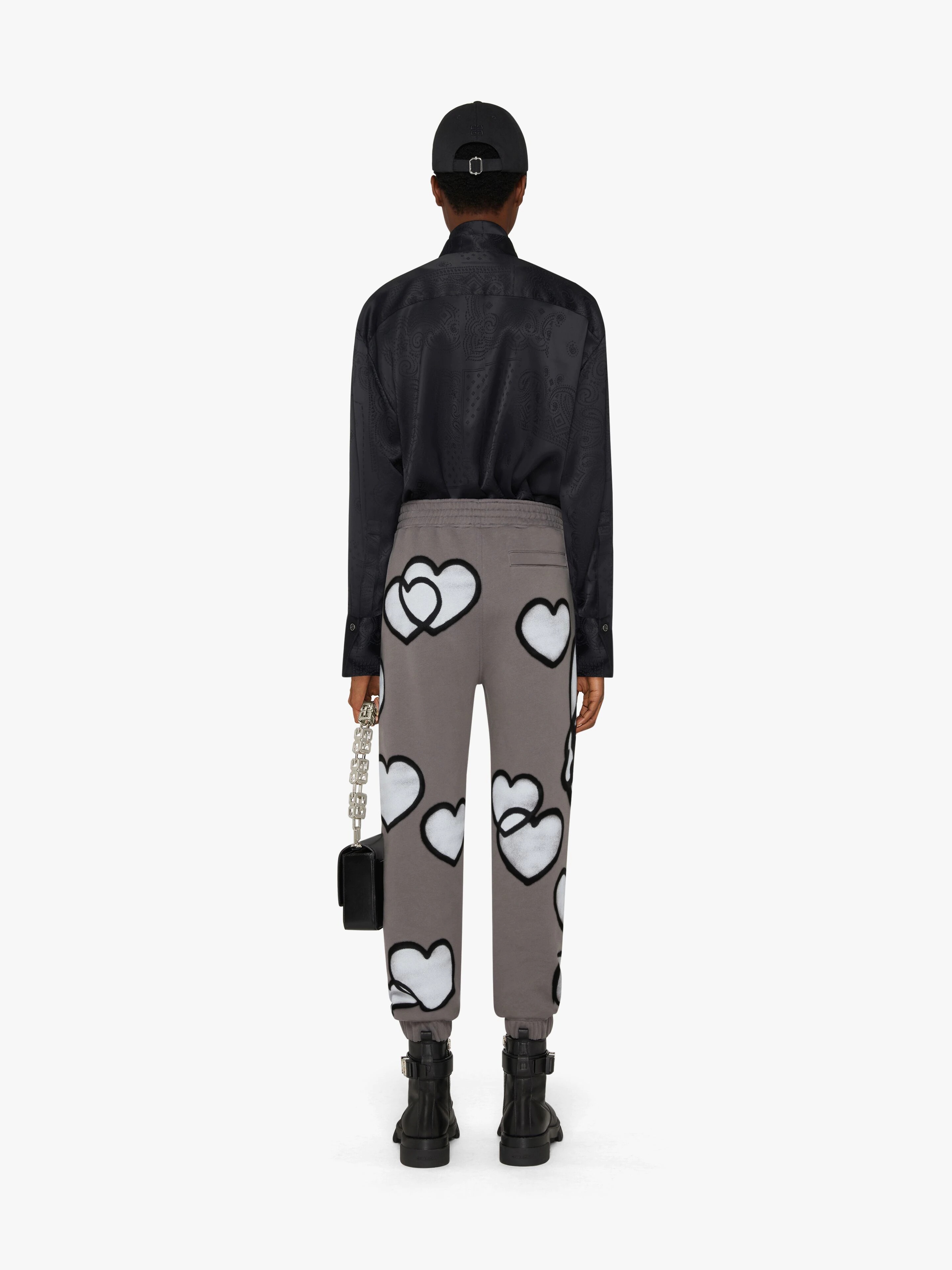 SLIM FIT JOGGER PANTS WITH TAG EFFECT PRINTS - 4