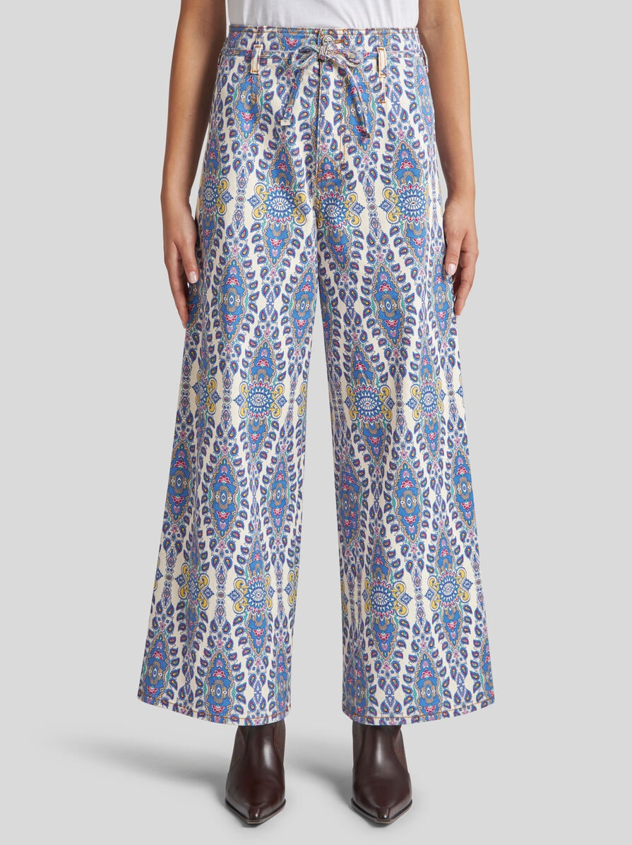 CULOTTE JEANS WITH BELT AND MEDALLION/PAISLEY MOTIF - 2