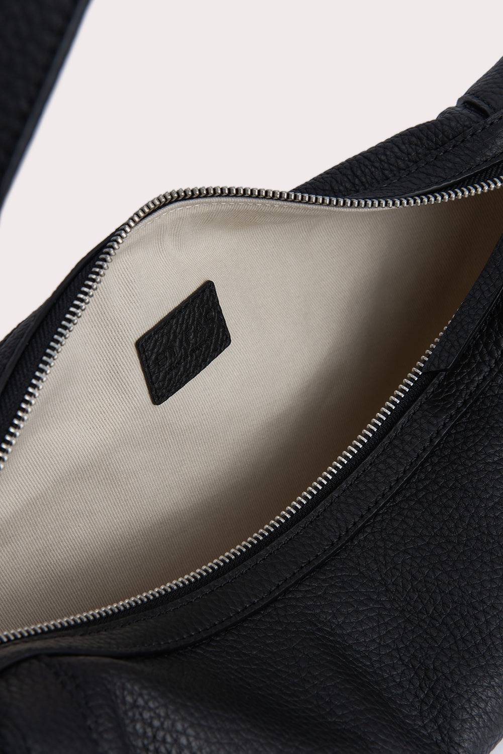 AMIRA BLACK FLAT GRAIN LEATHER - 5