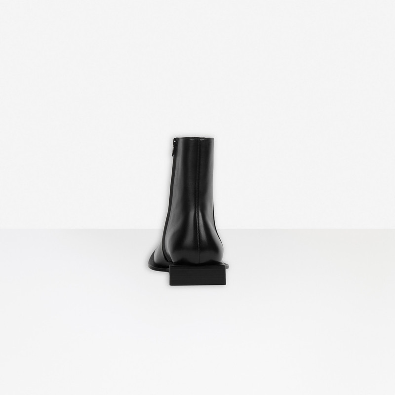 BALENCIAGA Flat Rim Zipped Bootie outlook