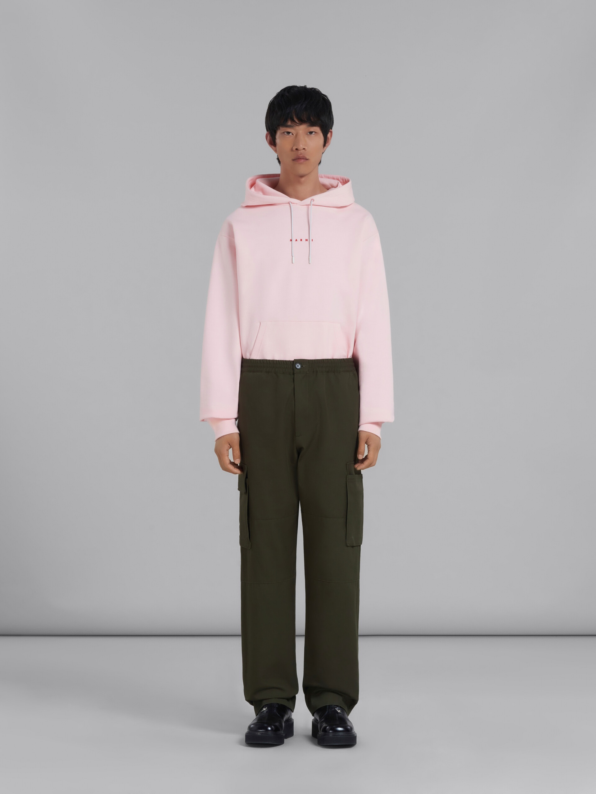 GREEN GABARDINE CARGO PANTS WITH DRAWSTRING WAIST - 2