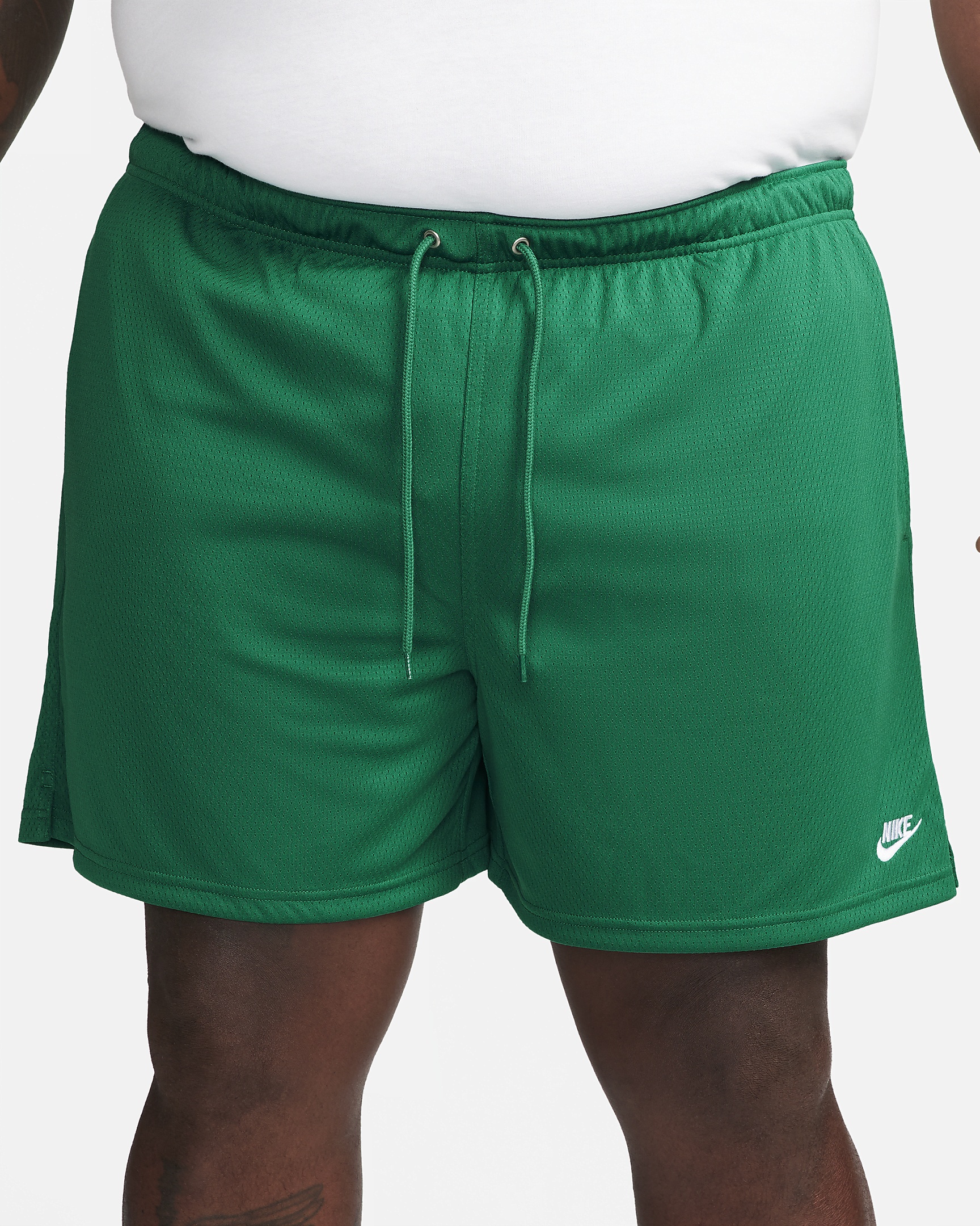 Nike Club Men's Mesh Flow Shorts - 9