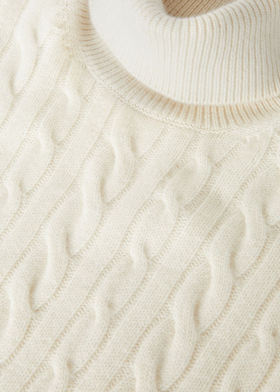 Jubilee Turtleneck - 7