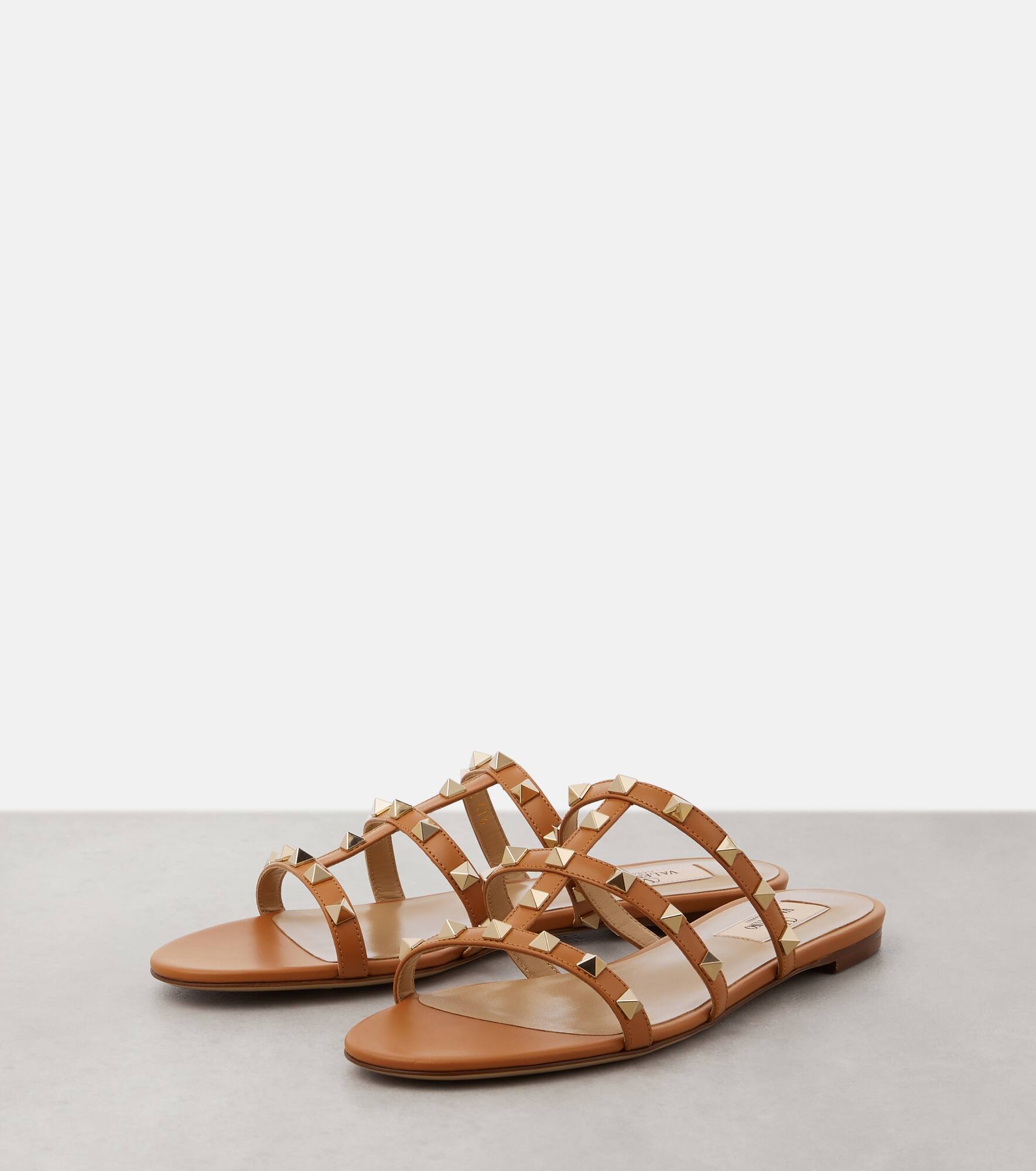 Rockstud leather sandals - 4