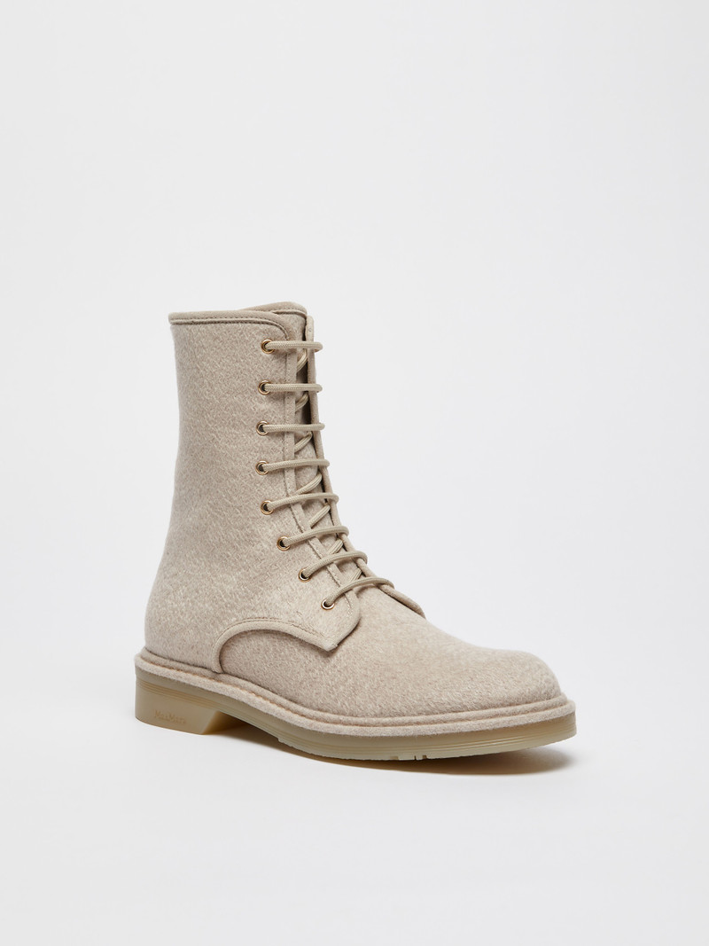 Max Mara BAKERZIP Cashmere combat boots outlook