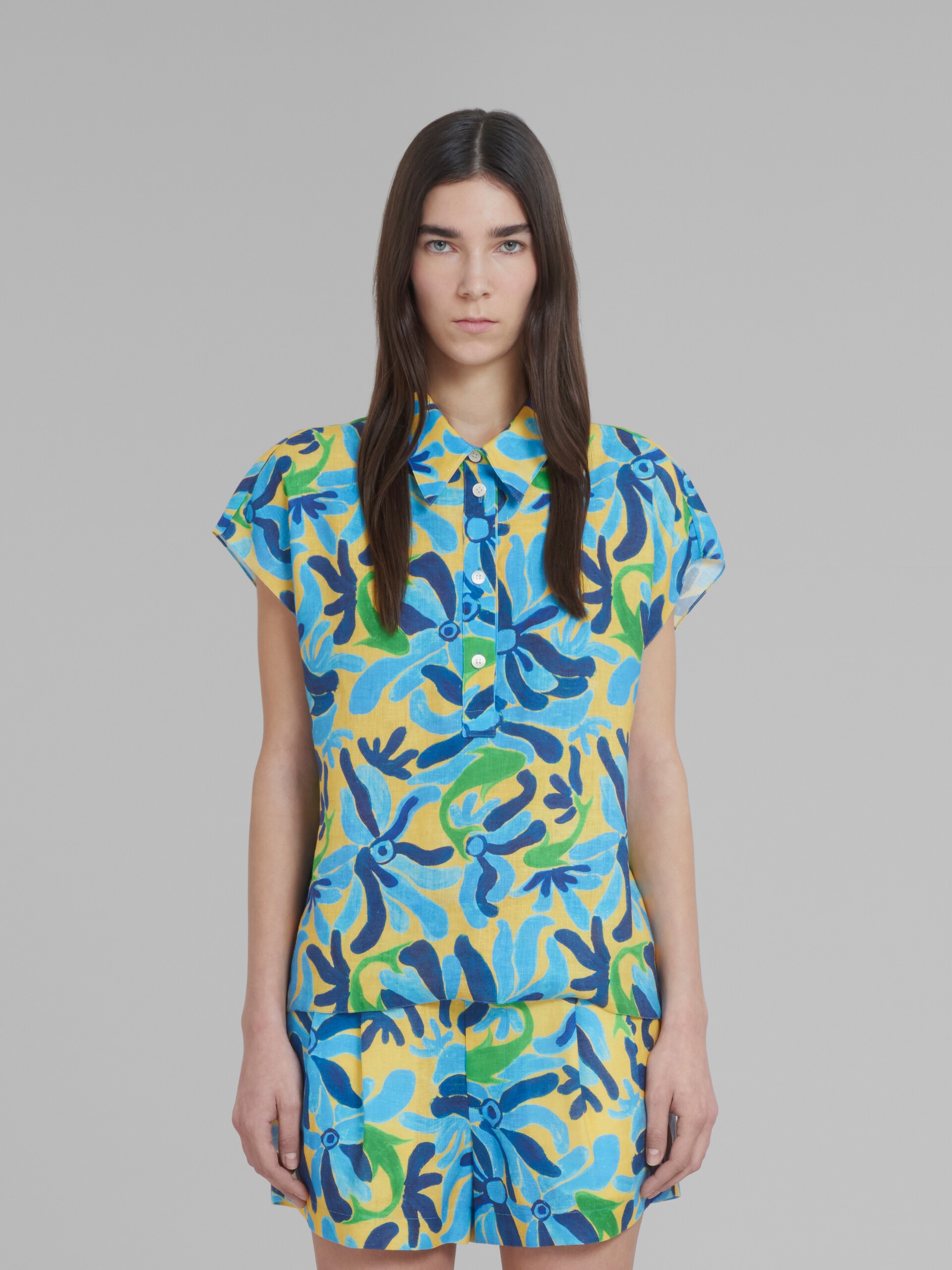 MARNI X NO VACANCY INN - LINEN AND VISCOSE POLO TOP WITH CHIPPY FISHES PRINT - 2
