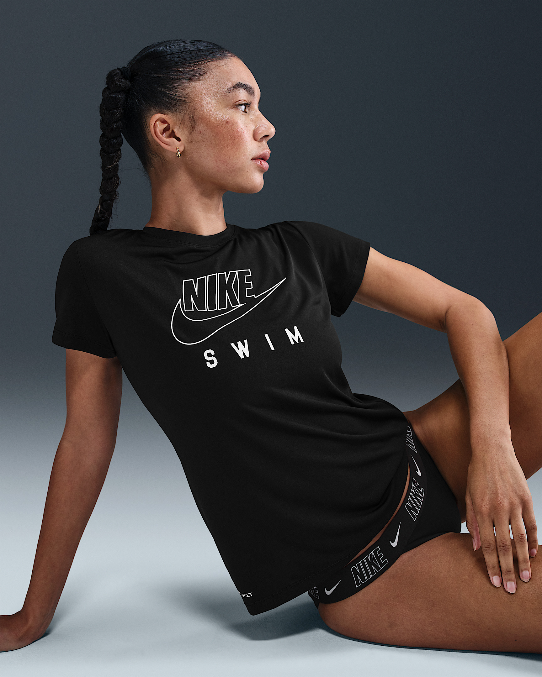 Nike Swim Swoosh Hydroguard Women's Short-Sleeve Top - 3