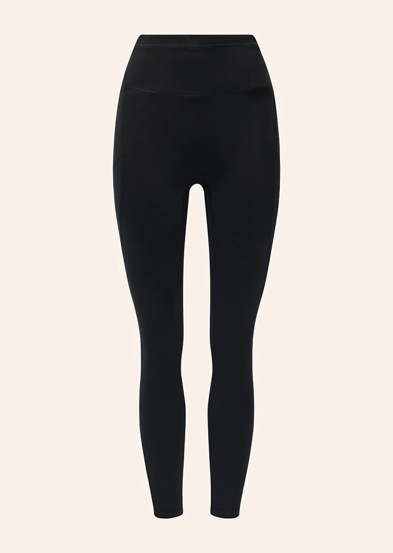 RAPID 7/8 POCKET LEGGING IN BLACK - 1