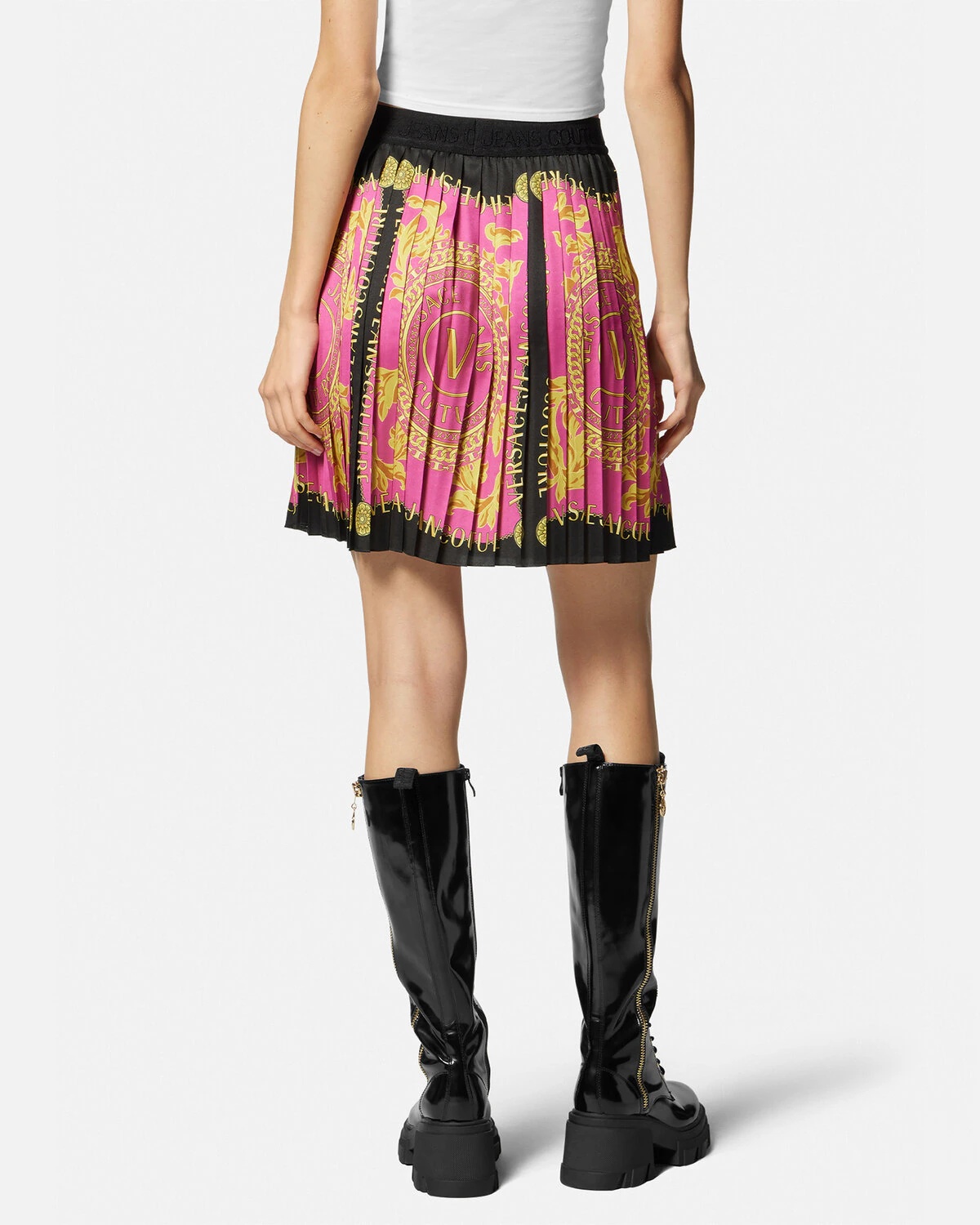 V-Emblem Chain Pleated Mini Skirt - 4