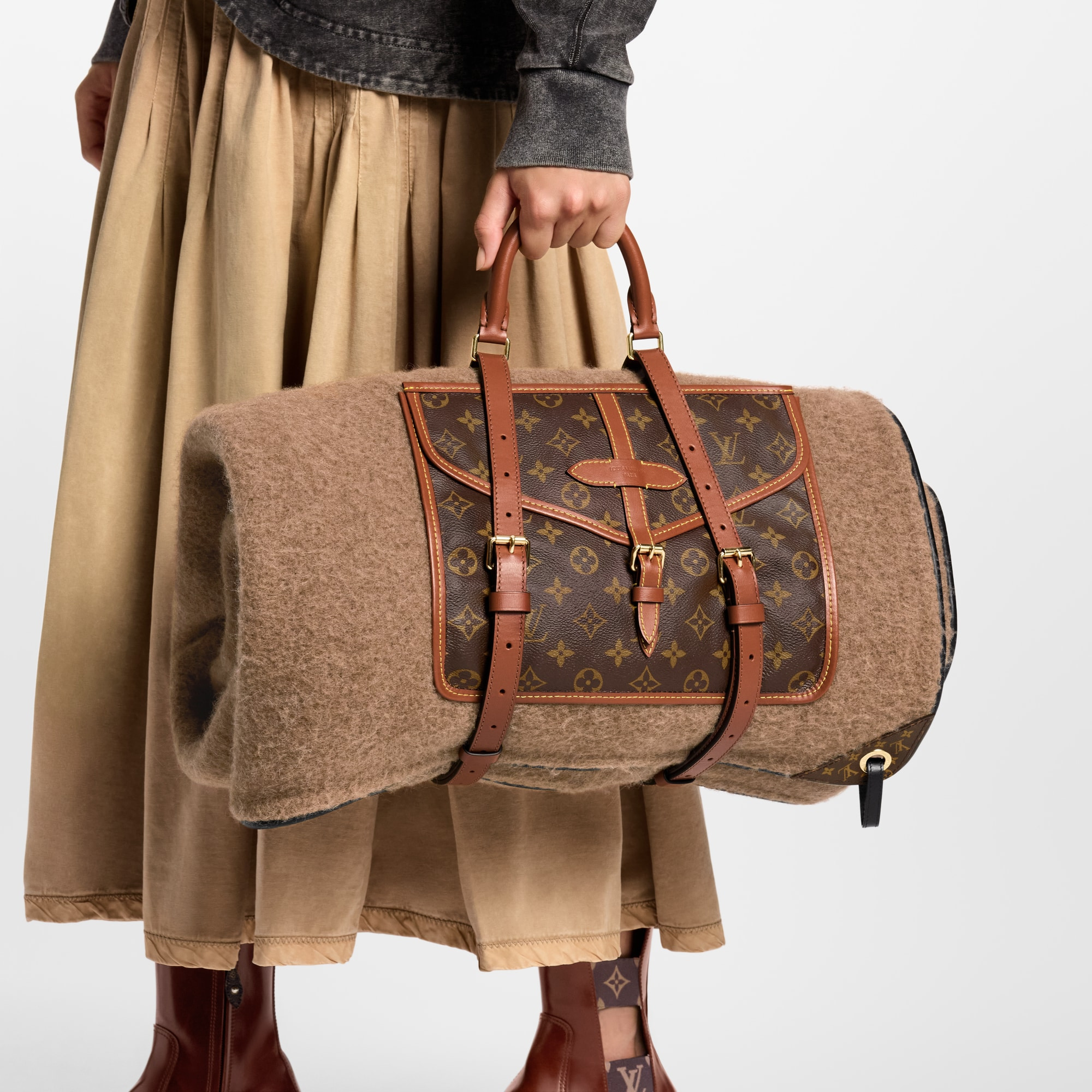 LV To Go Pocket Plaid - 4