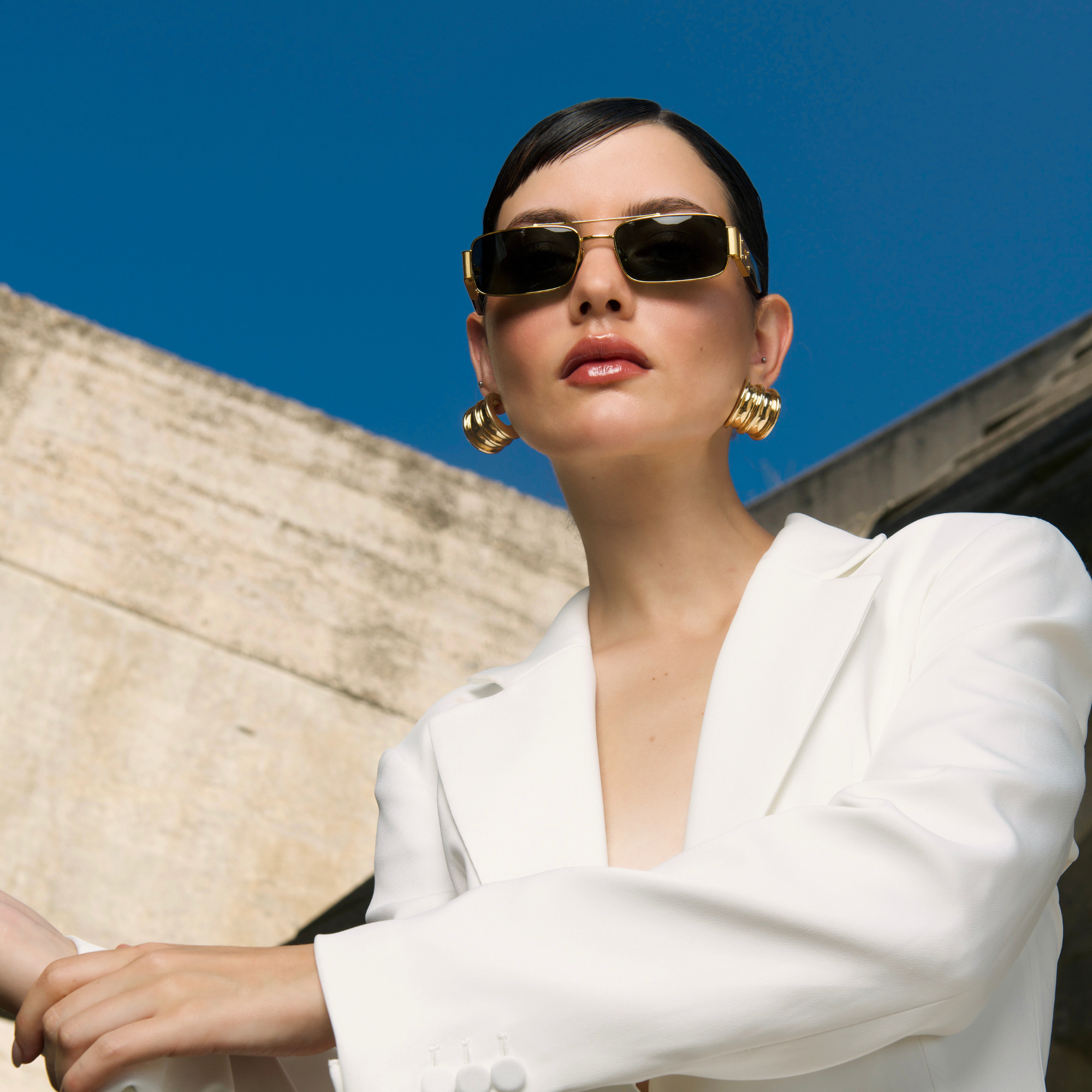 JOEY RECTANGULAR SUNGLASSES IN YELLOW GOLD - 8