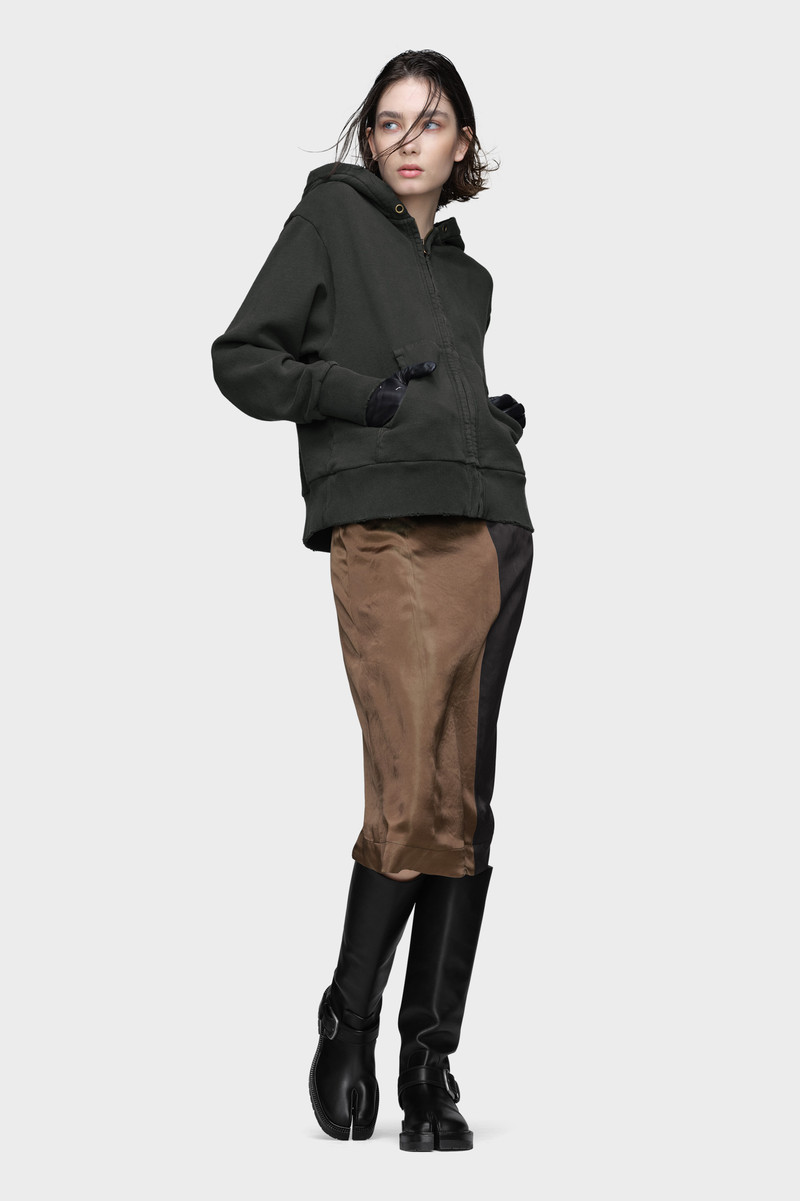 Hooded sweatshirt 6