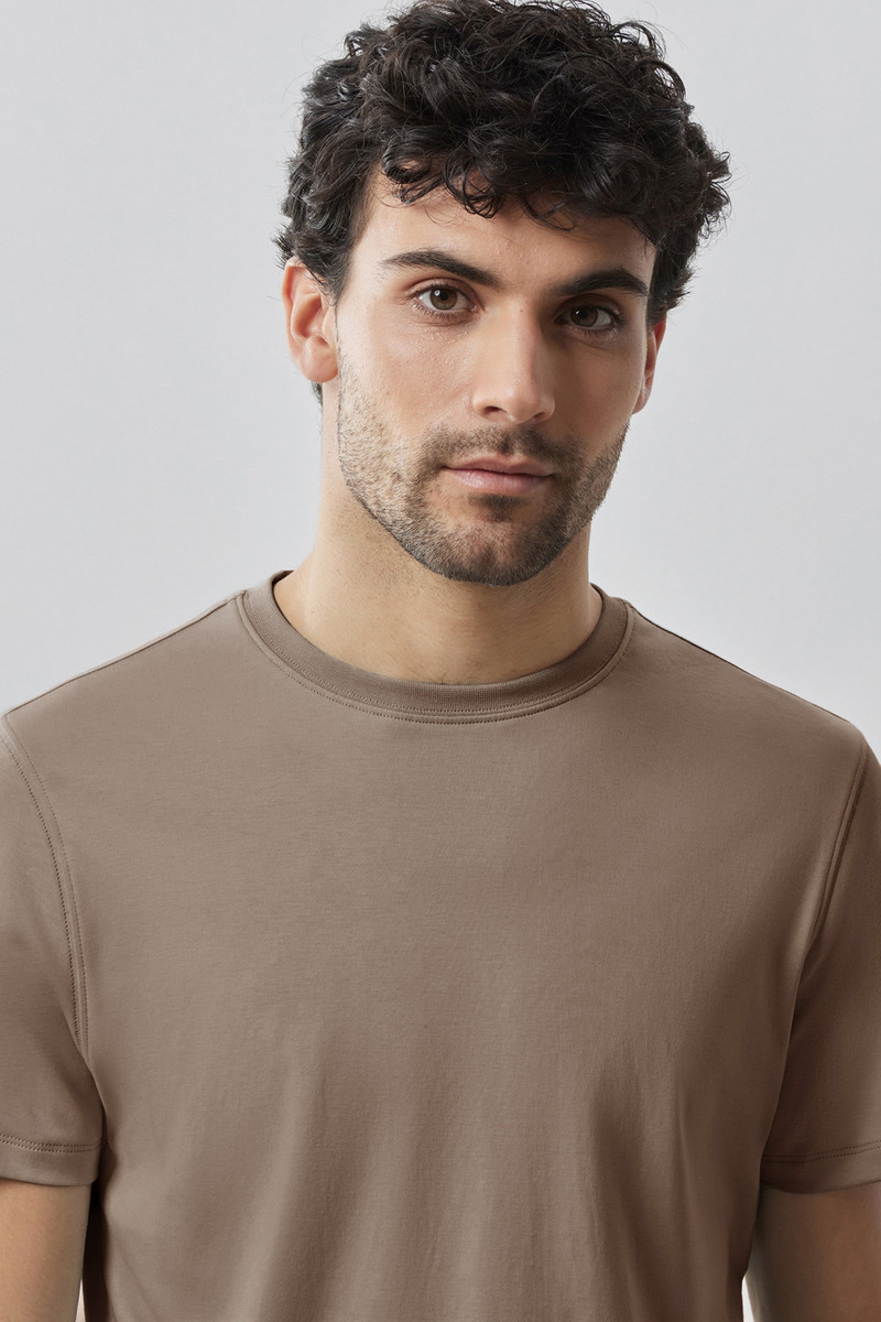 ROBERT BARAKETT The Barakett Tee outlook