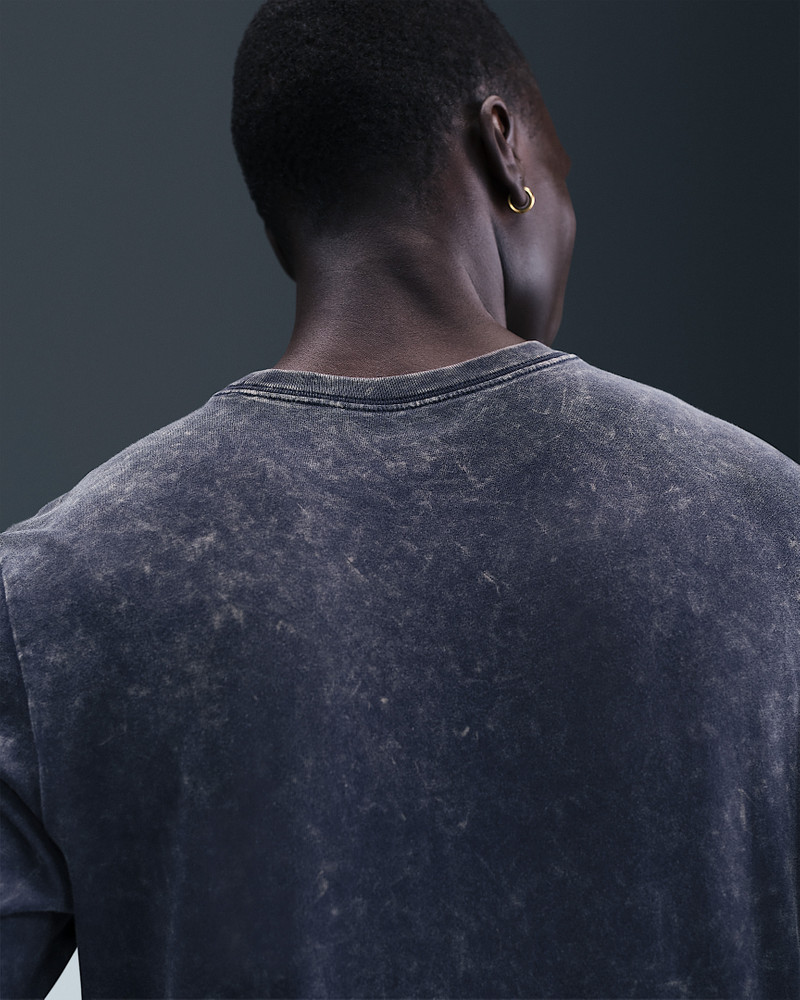 Nike Nike Men's Long-Sleeve Basketball T-Shirt outlook