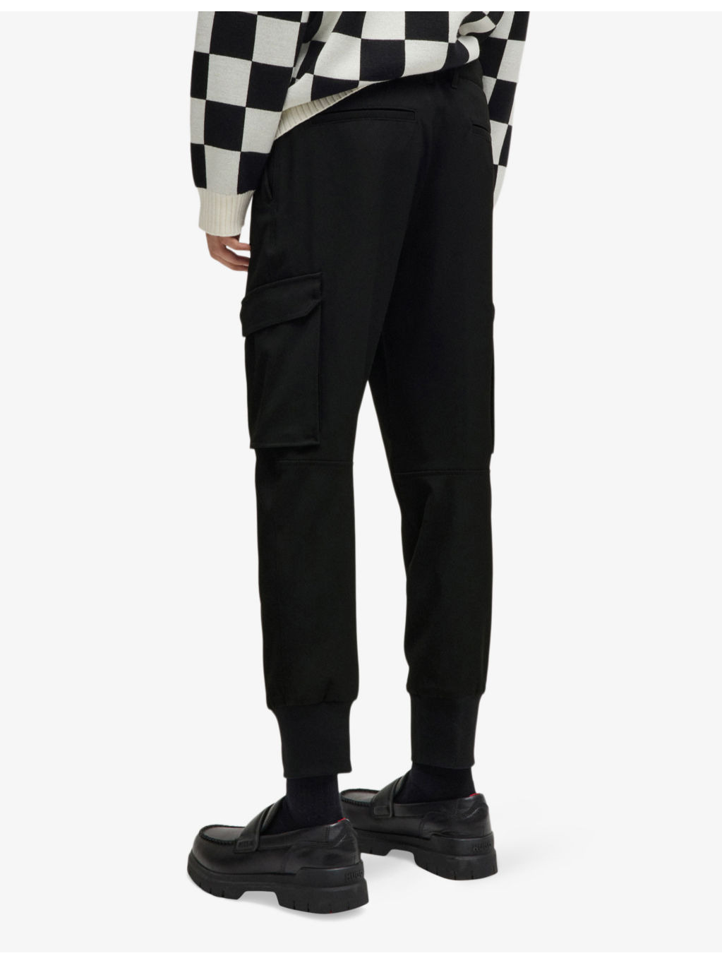 Cargo-pocket tapered-leg stretch-woven trousers - 4