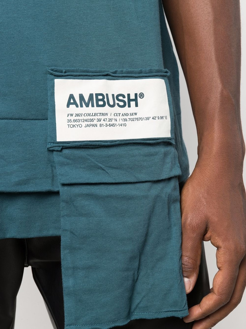 waist pocket logo-print T-shirt 6