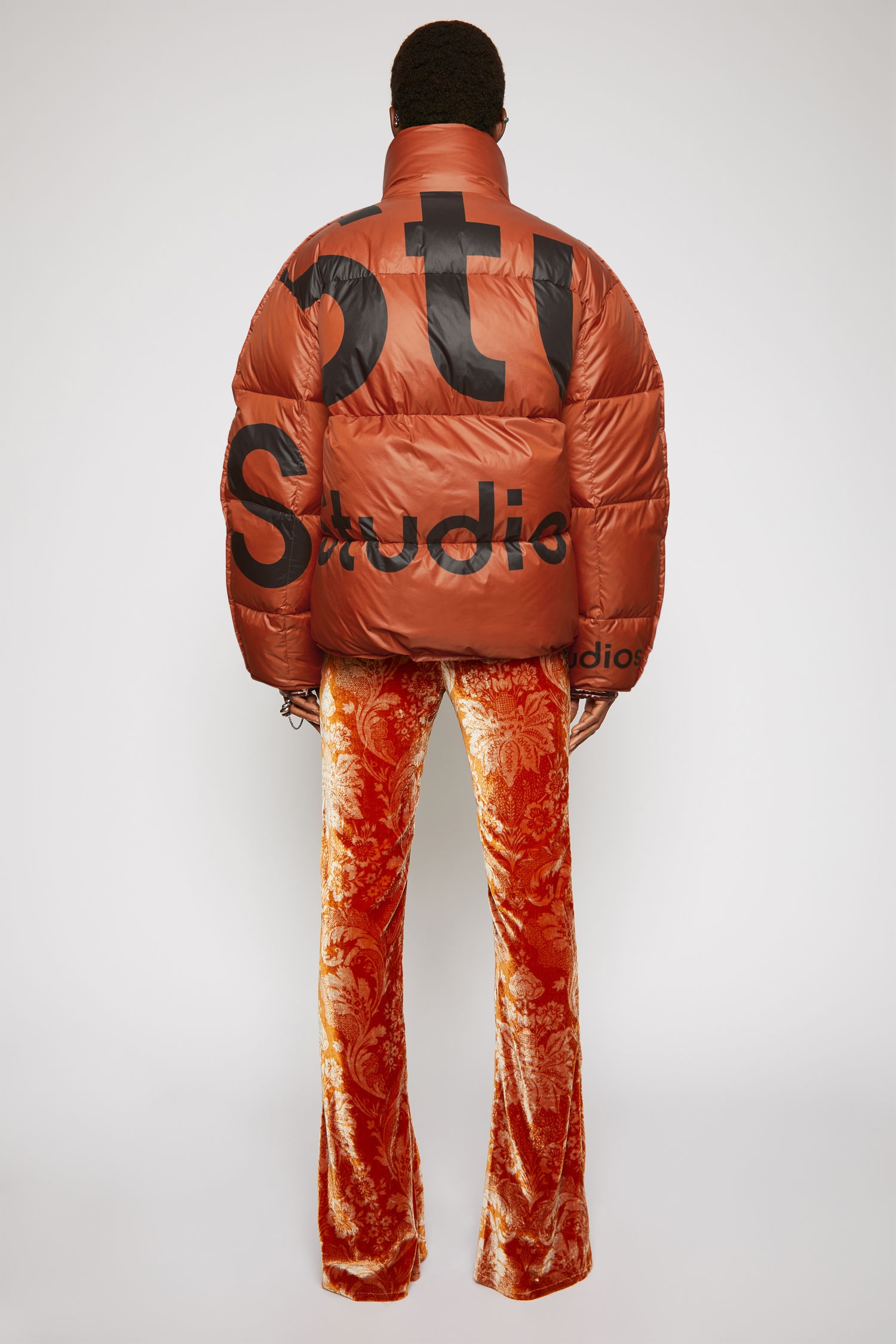 Logo-print puffer jacket rust orange - 3