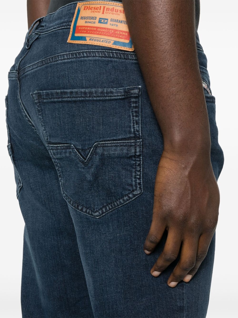 1986 Larkee-Beex mid-rise tapered jeans - 5