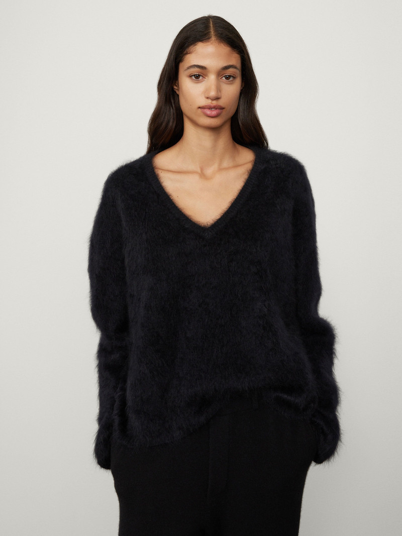 LISA YANG The Margareta Sweater outlook
