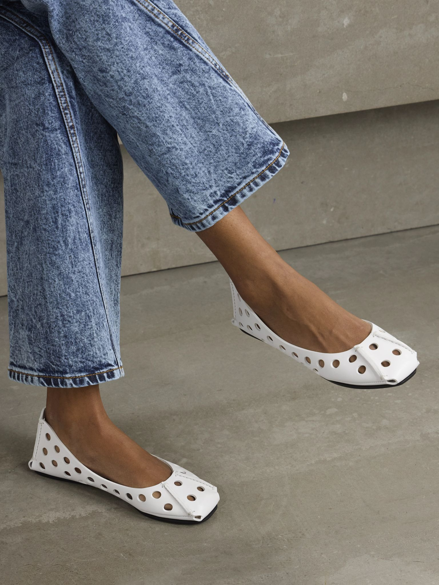 Perforated leather ballet flats White - 2