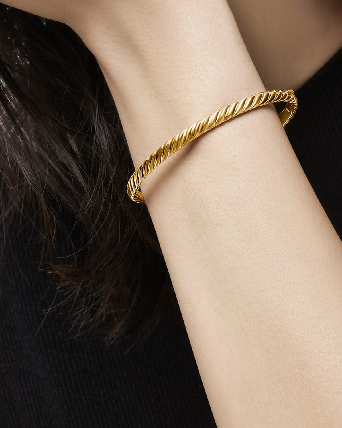 Sculpted Cable Bracelet in 18K Gold - 8