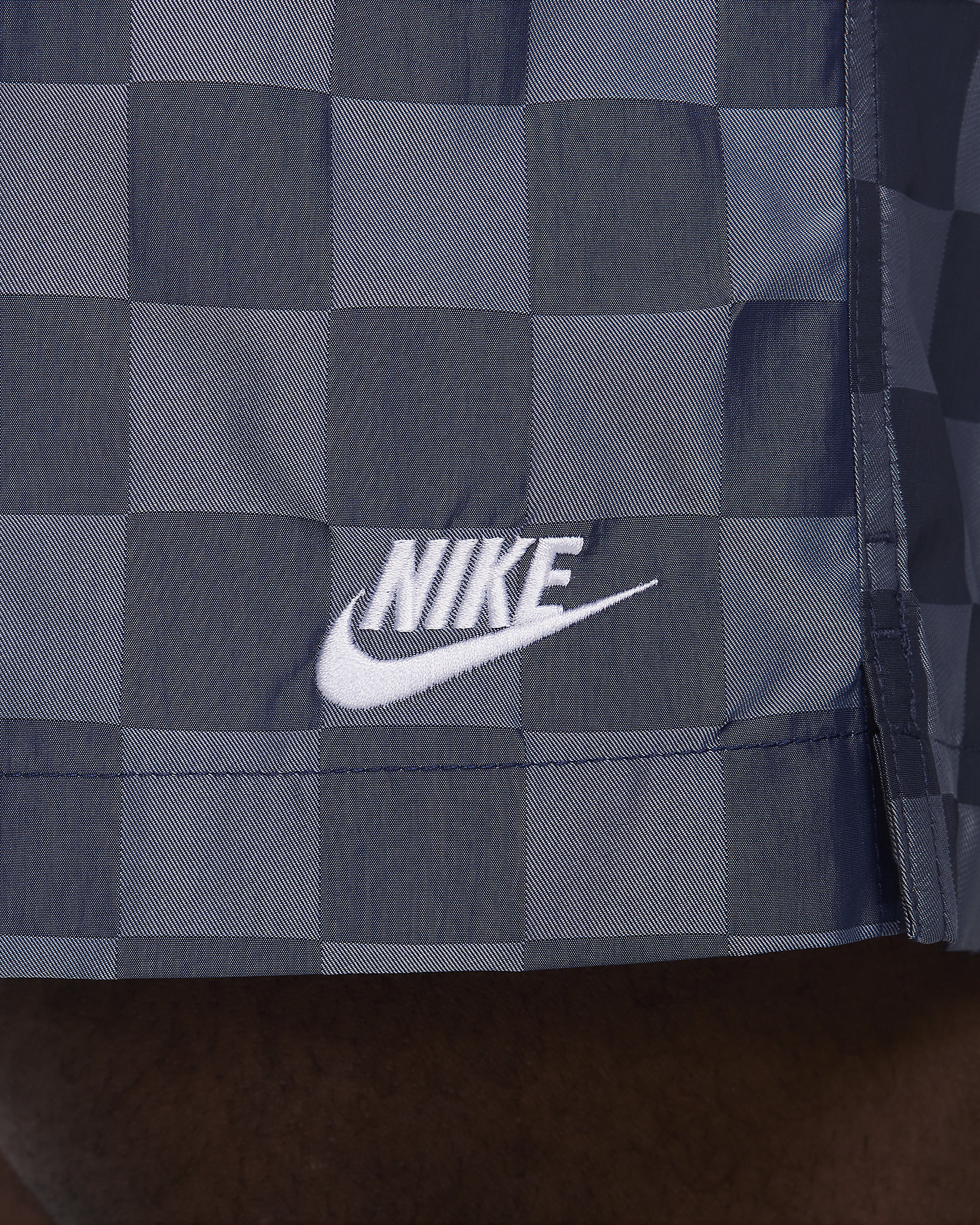 Nike Club Men's Flow Shorts - 11