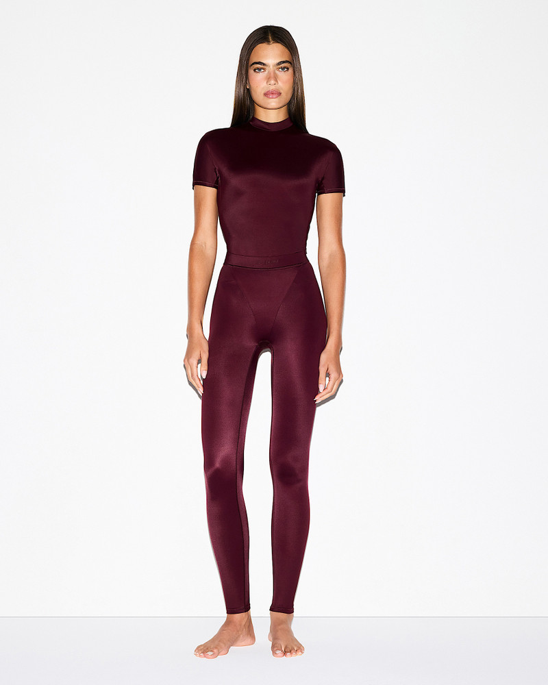 NikeSKIMS Shine Women's High-Waisted V-Panel 26" Leggings 1