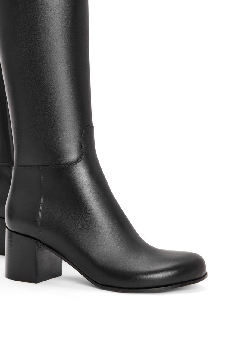 Knee high boot in calfskin 5