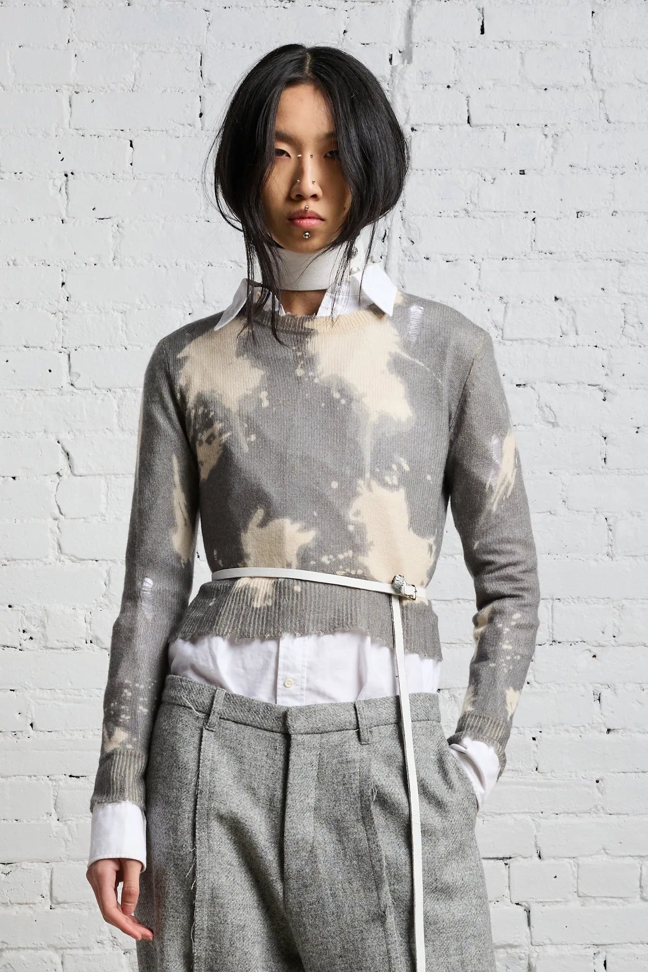 CROPPED BABY CREWNECK - CHARCOAL BLEACH - 1