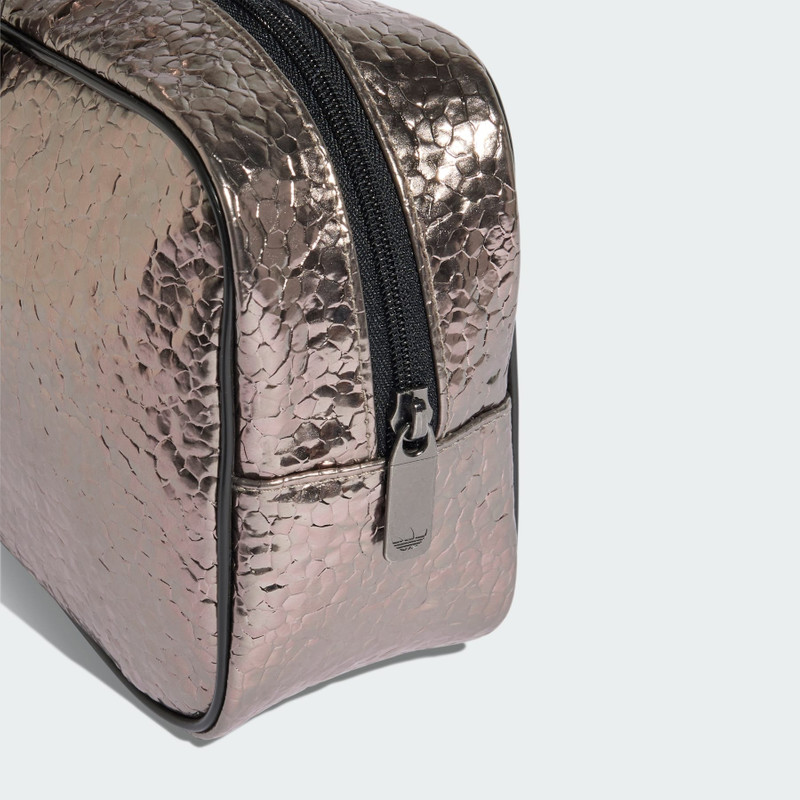 ADICOLOR ELONGATED AIRLINER METAL Bag 6