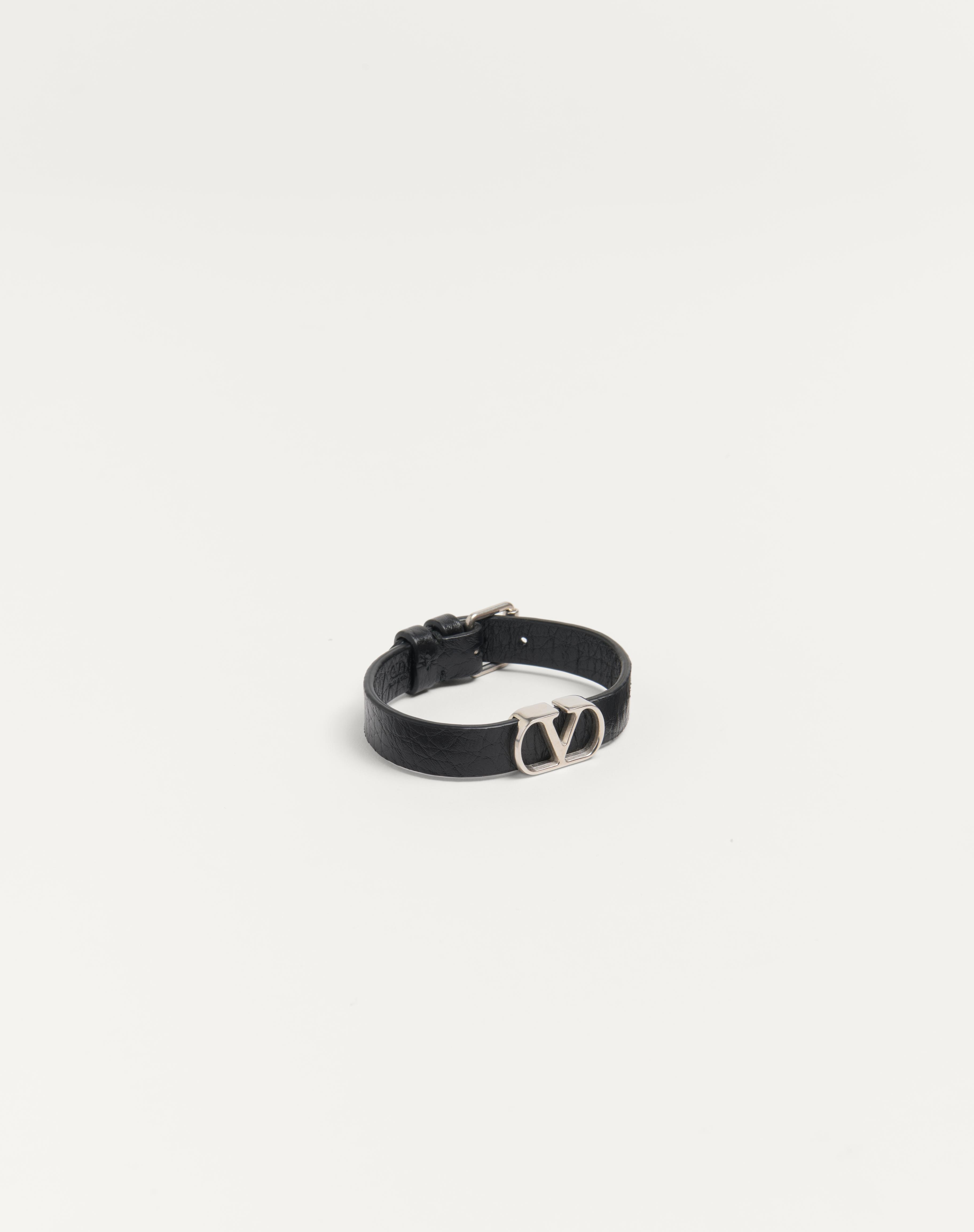 VLOGO SIGNATURE GRAINY CALFSKIN BRACELET - 2