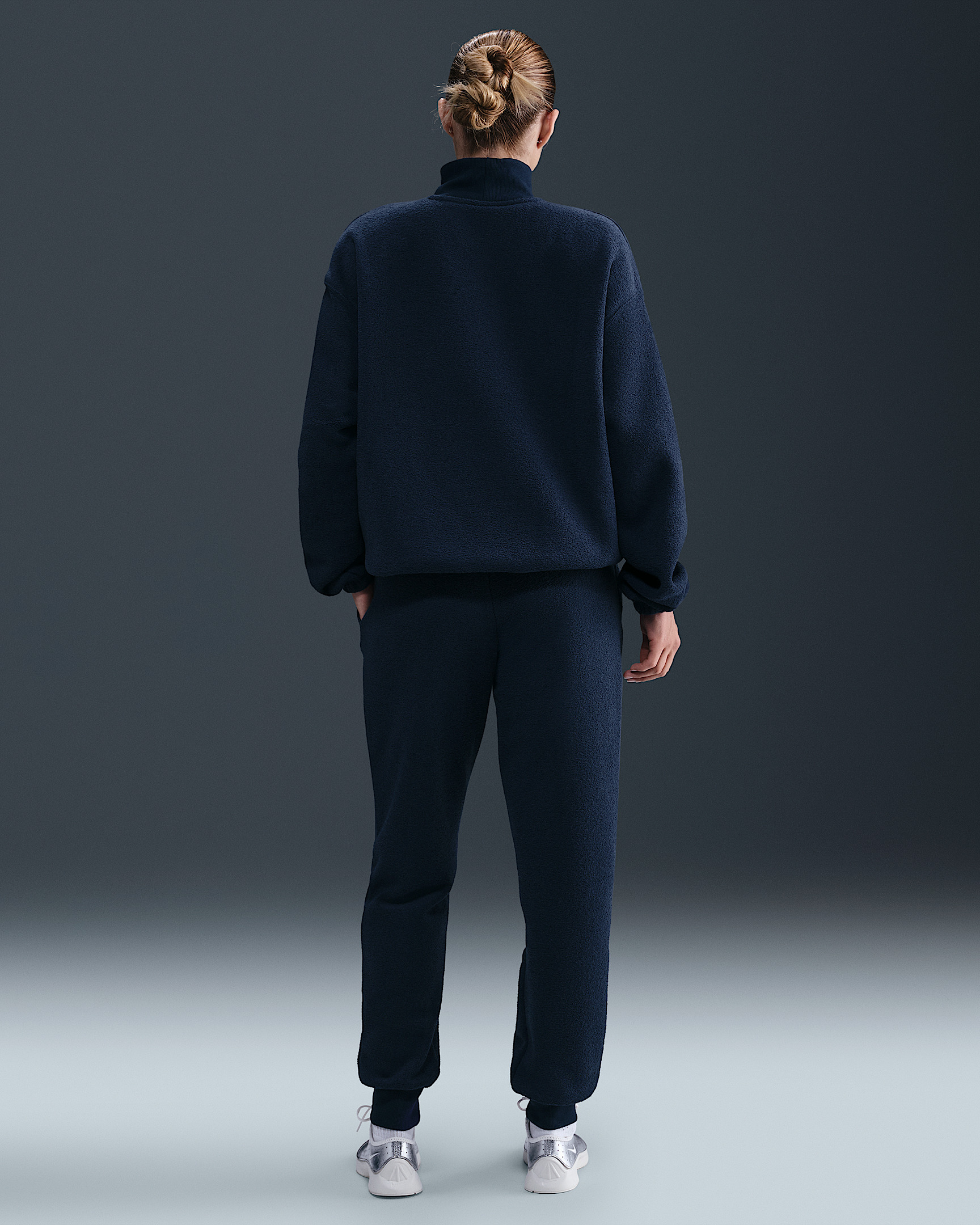 Nike Sportswear Phoenix Plush Women's Mid-Rise Cozy Fleece Pants - 4