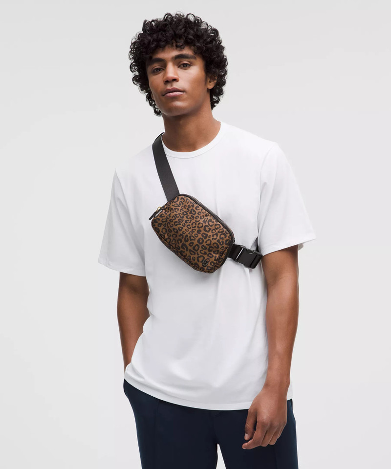 Everywhere Belt Bag 1L 6