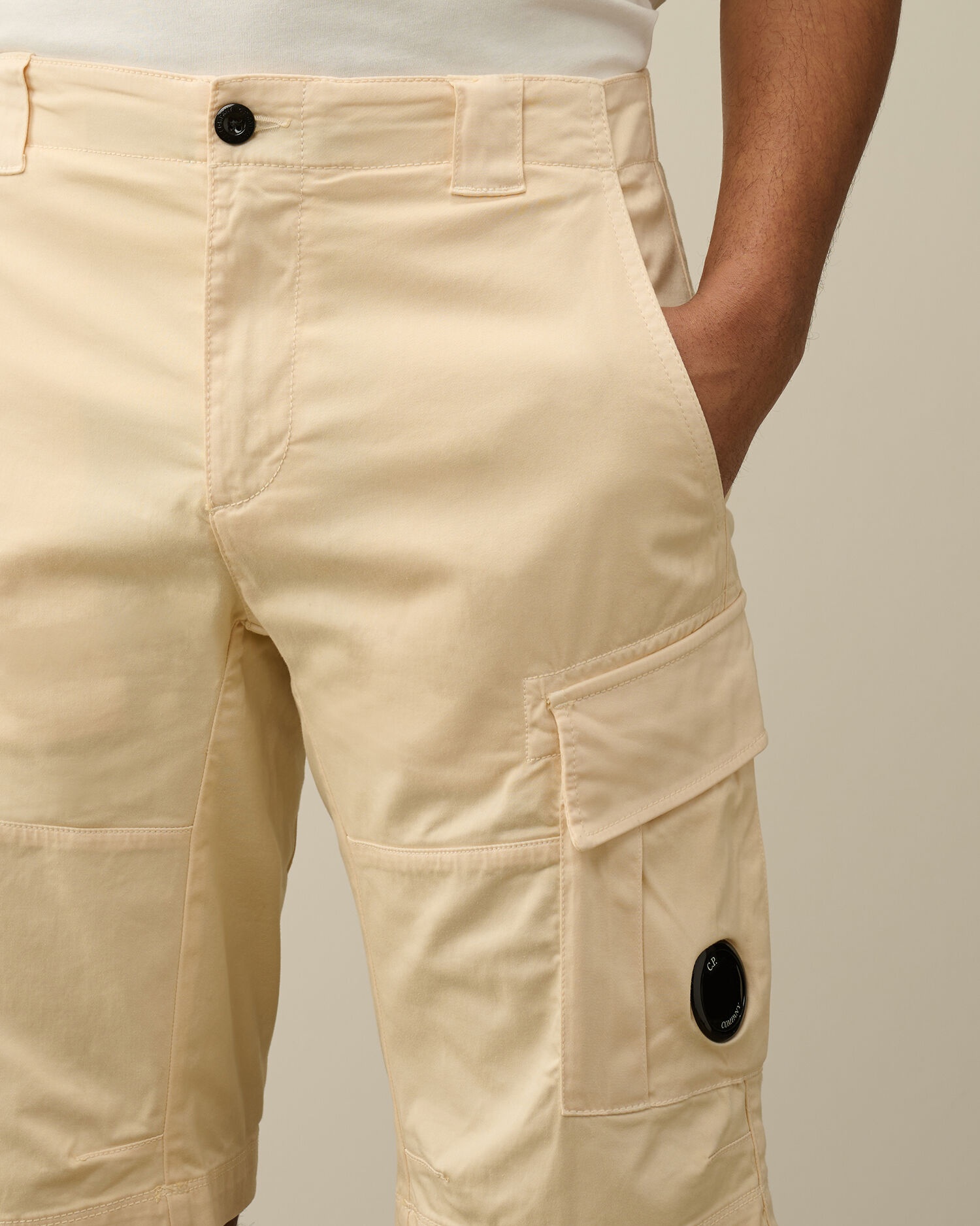 Stretch Sateen Cargo Shorts - 4