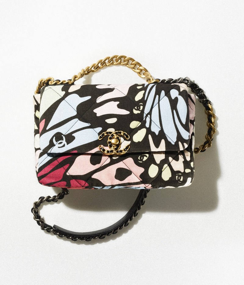 CHANEL 19 Handbag 1