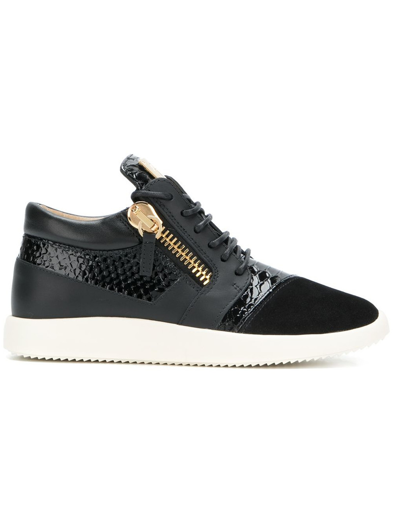 Runner panelled sneakers 1