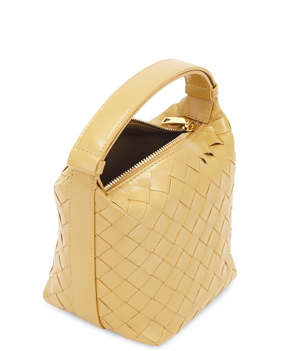 BOTTEGA VENETA ハンドバッグ MICRO WALLACE 776781 V3IV1 Candy Wallace Shoulder Bag