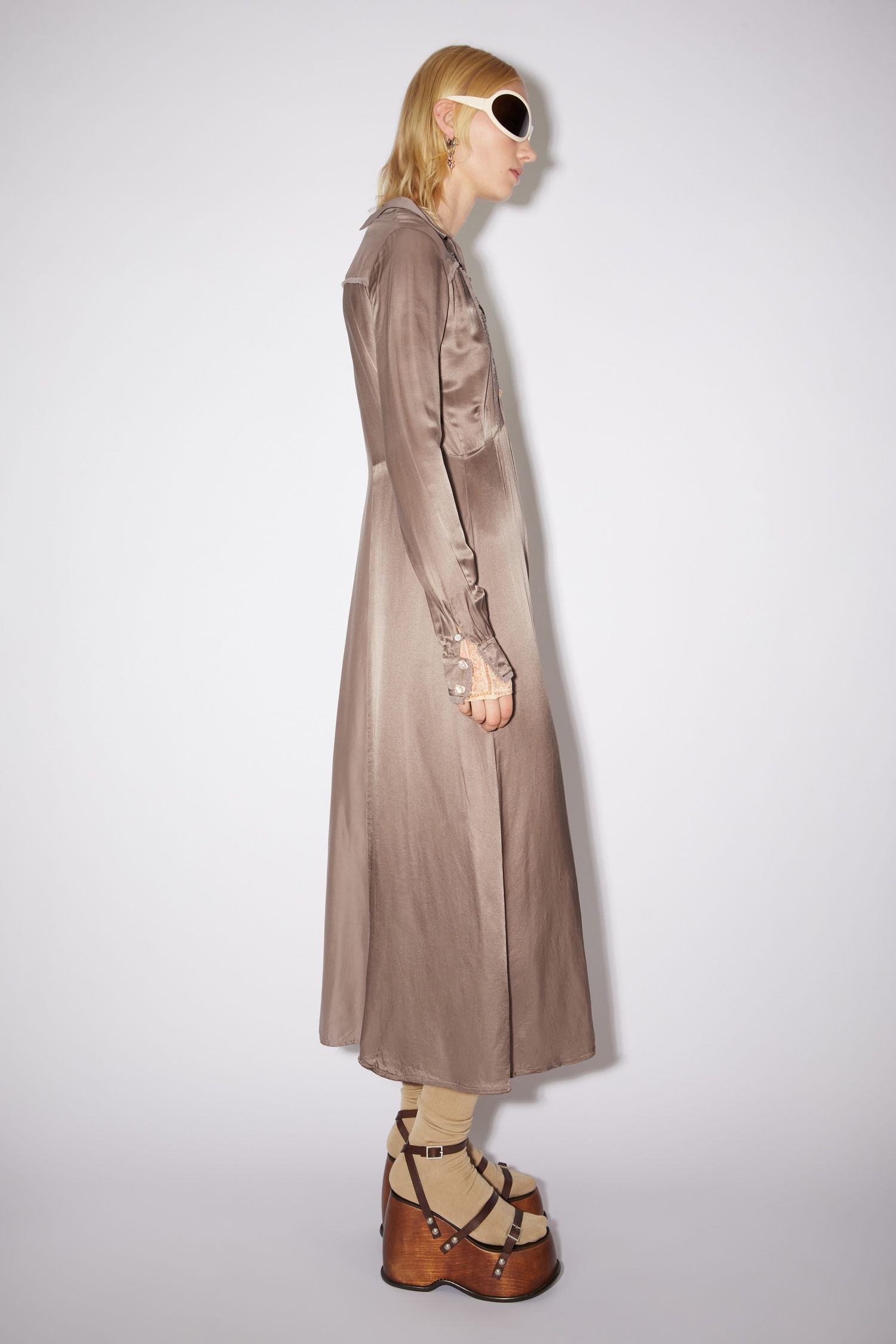 Long sleeve dress - Mink brown - 4