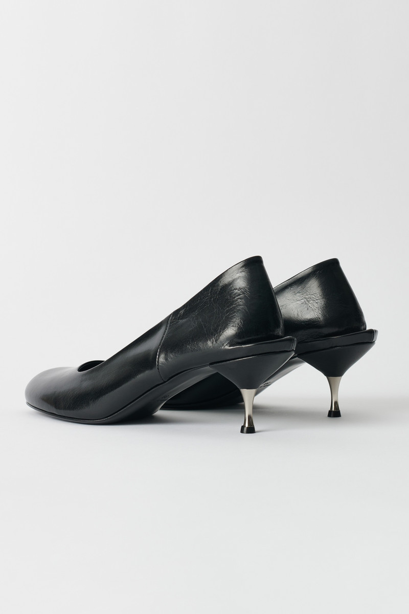 Declined Heel True Dye Black Leather 7