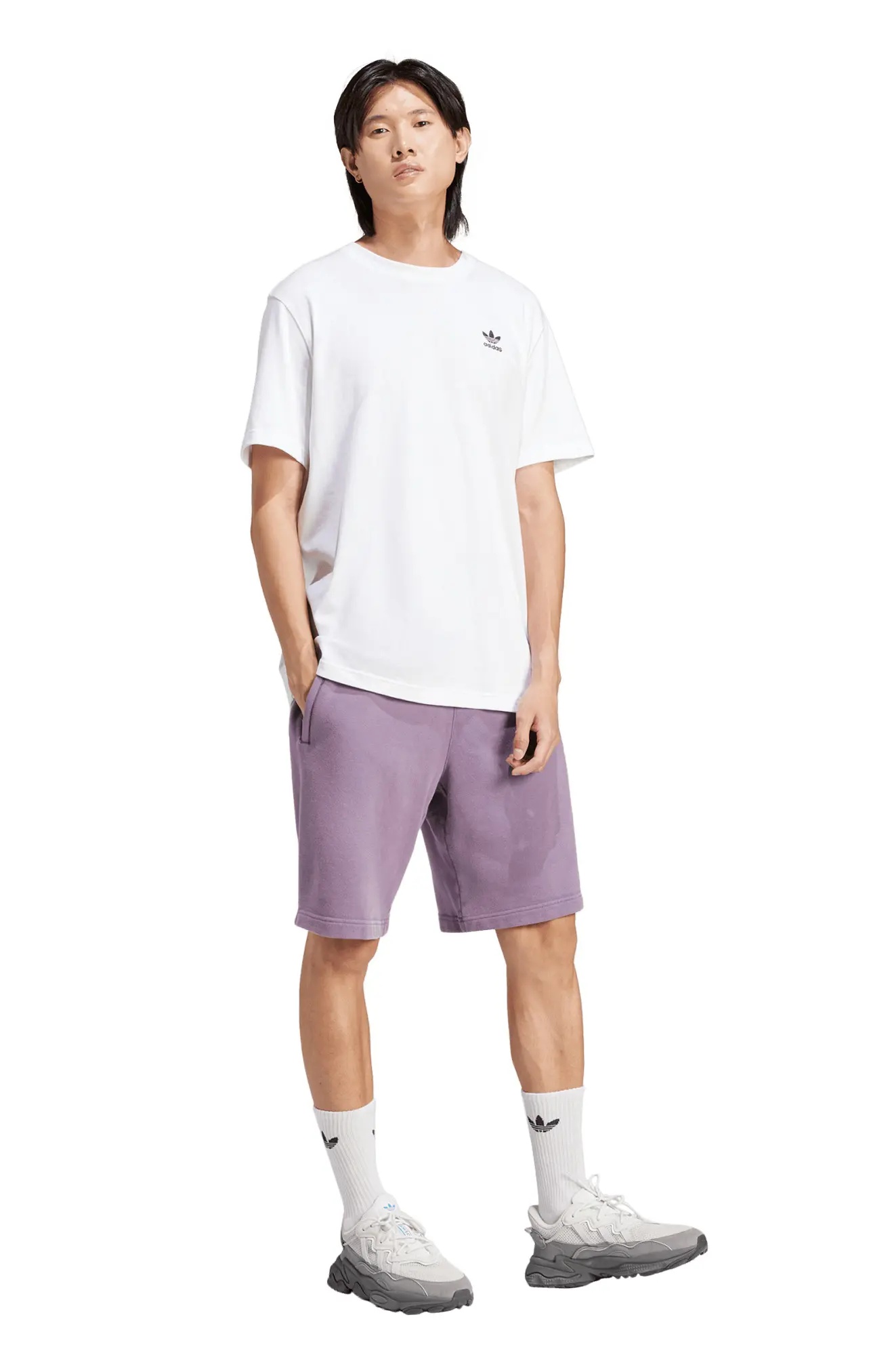 Adicolor Lifestyle Outline Trefoil Shorts in Shadow Violet/White - 6