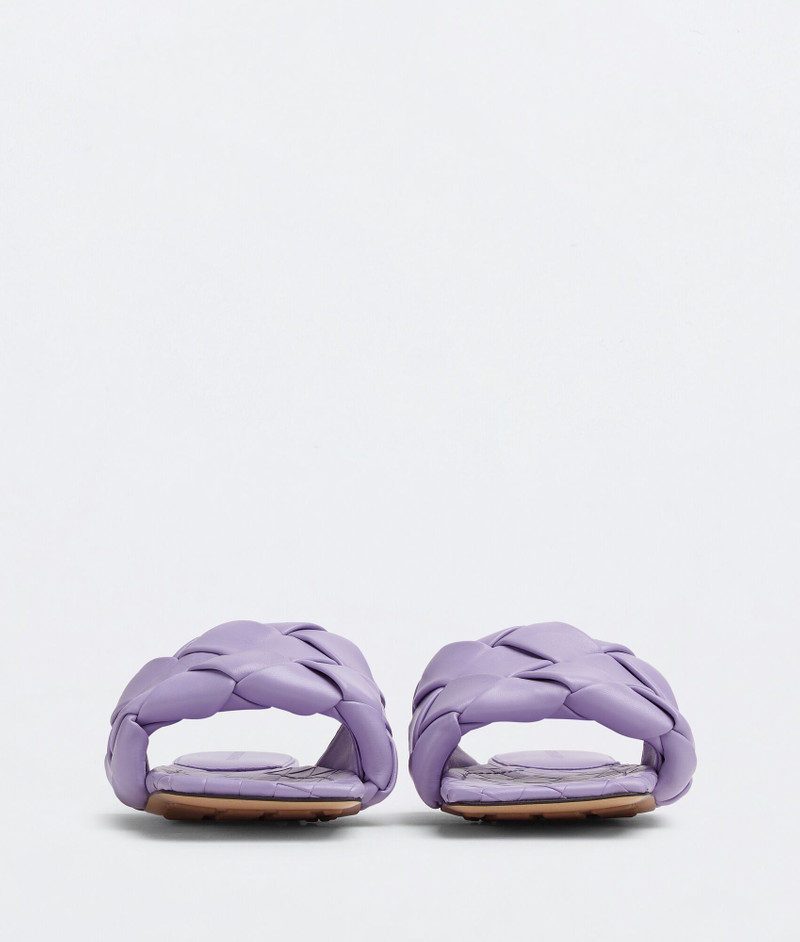 Bottega Veneta lido outlook