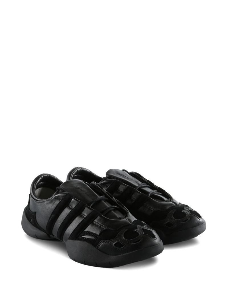 Y-3 x Adidas Regu sneakers outlook