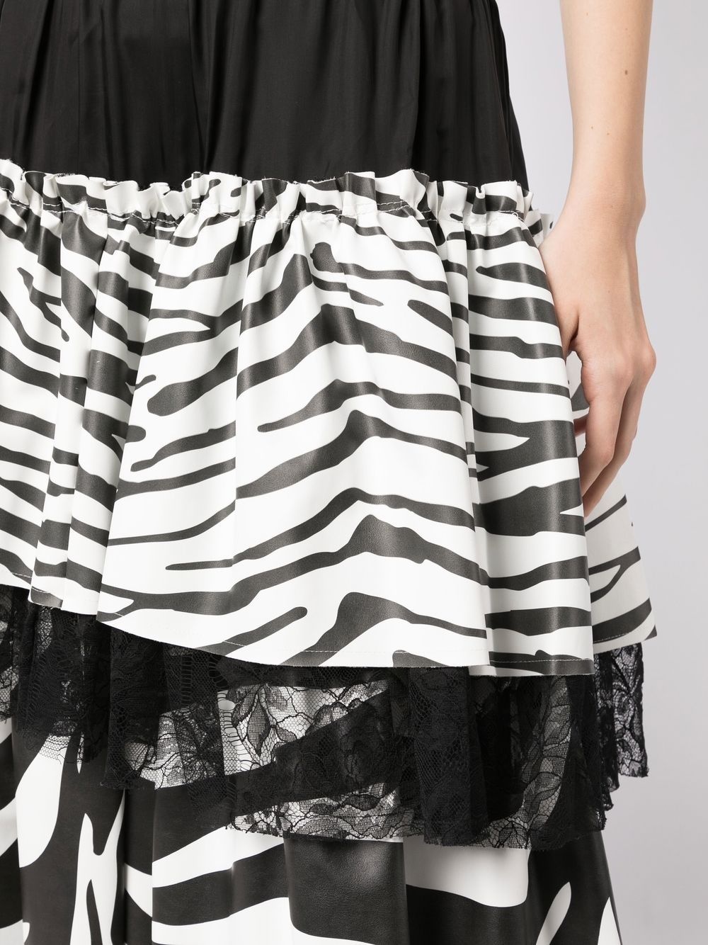 Comme Des Garçons cloqué-effect pleated skirt - Black