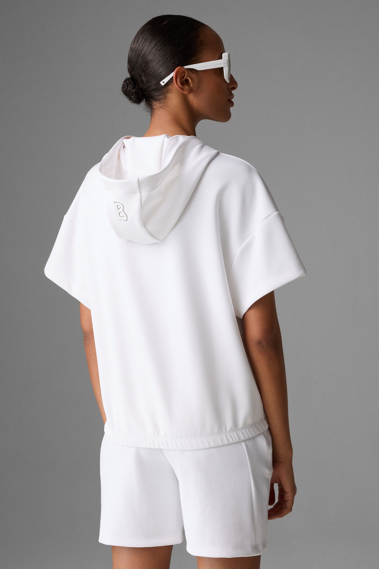 Lucia Short-sleeved hoodie in White - 3