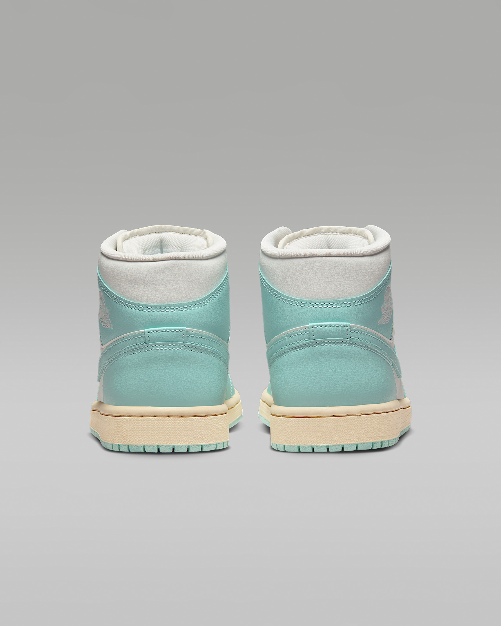 Air Jordan 1 Mid Women's Shoes - 6