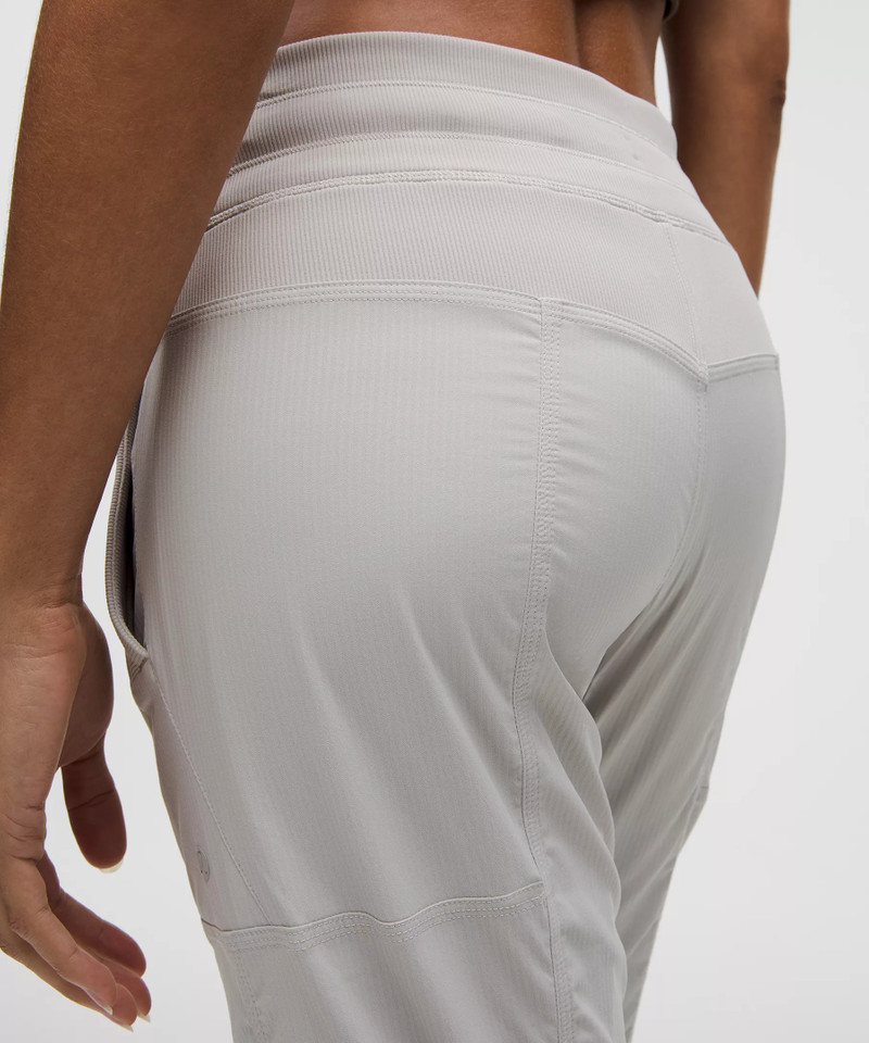 Dance Studio Mid-Rise Pant *Short 6