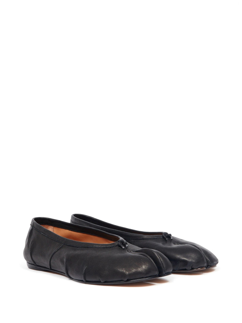 Maison Margiela PLEATED BALLERINA TABI - BLACK outlook