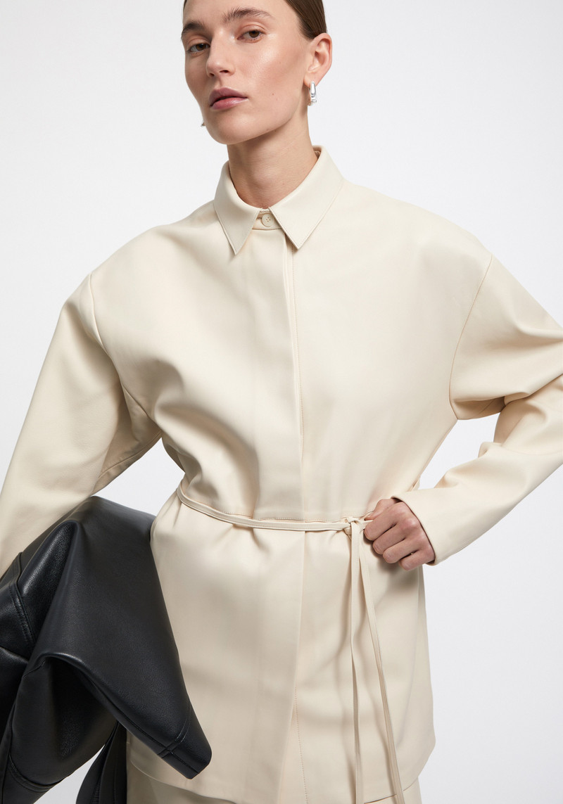AERON MELVILLE
Belted leather shirt outlook