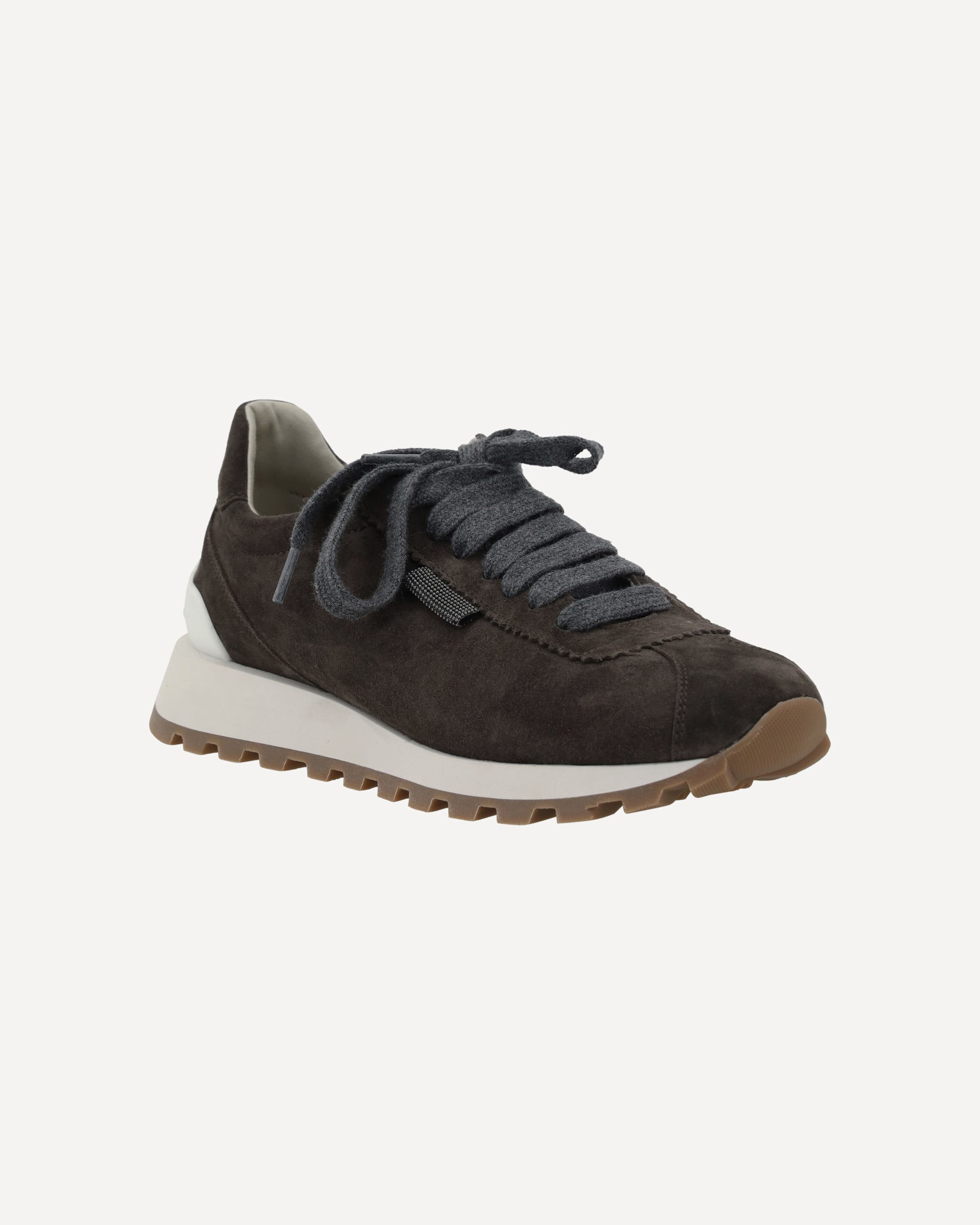 Sneakers with iconic embellishments - 2
